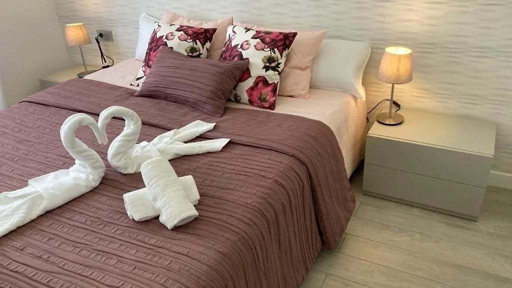 Apartment Ferienwohnung Ocean Garden, Heated Pool, Sunny Terrace,Fast Wifi Costa Adeje