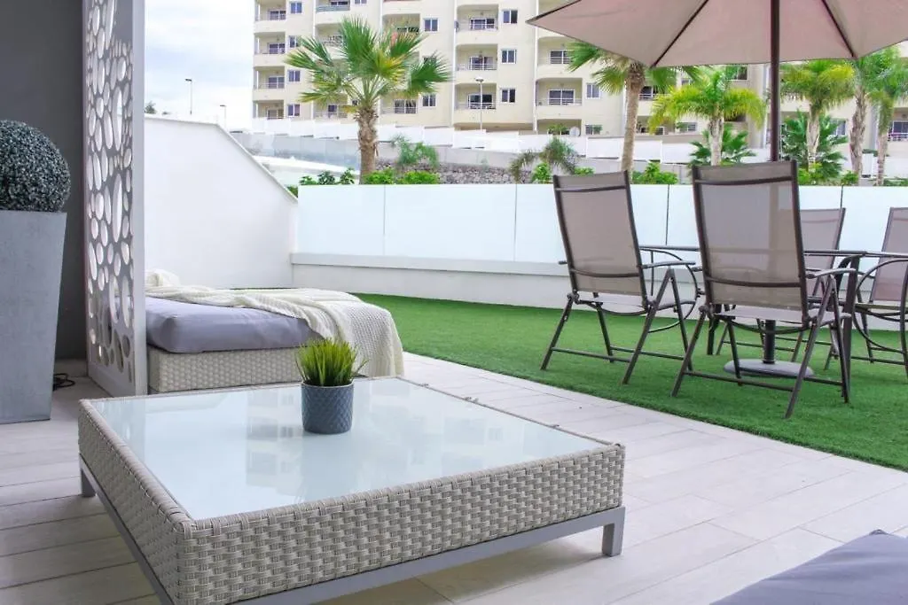 Ocean Garden, Heated Pool, Sunny Terrace,Fast Wifi Daire Costa Adeje
